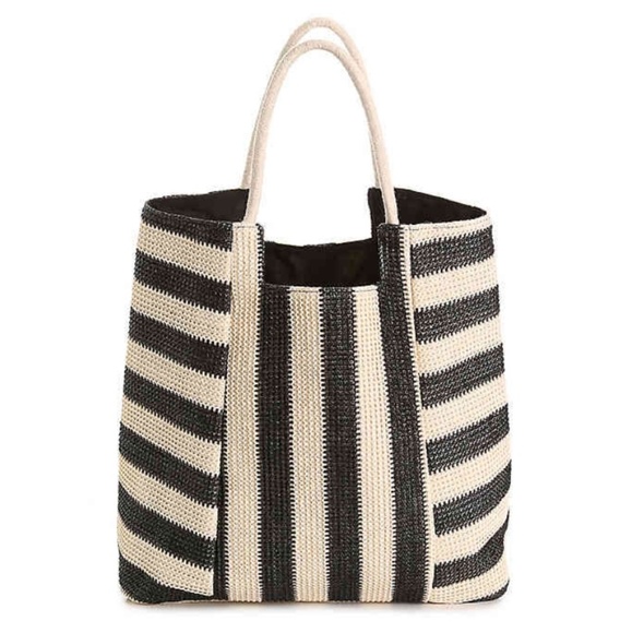 Kelly and Katie Tote - Picture 1 of 3